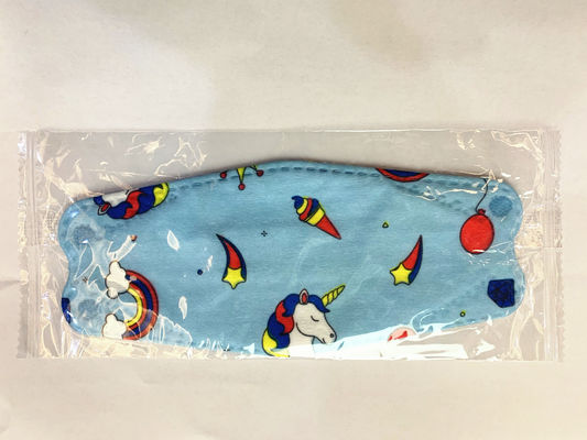 Three Dimensional Child Protective Facemask Skin Friendly Nonwoven PFE>95% 17x7cm